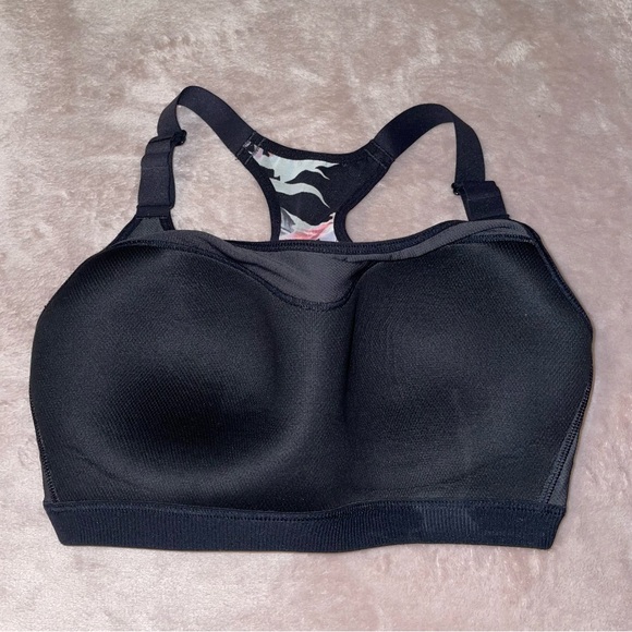 Victorias secret sport bra size 32DD - Picture 3 of 7